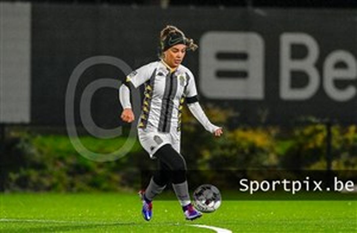 واکنش شارلوا به ماجرای فوتبالیست زن ایرانی