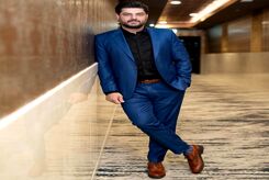 سام درخشانی مجبور به رقصیدن شد