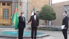 امیرعبداللهیان روی فرش قرمز از همتای ترکمنستانی استقبال کرد
