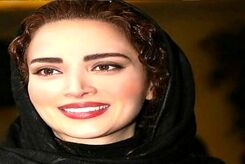 عکس یواشکی لو رفته از بهنوش طباطبایی در کافه