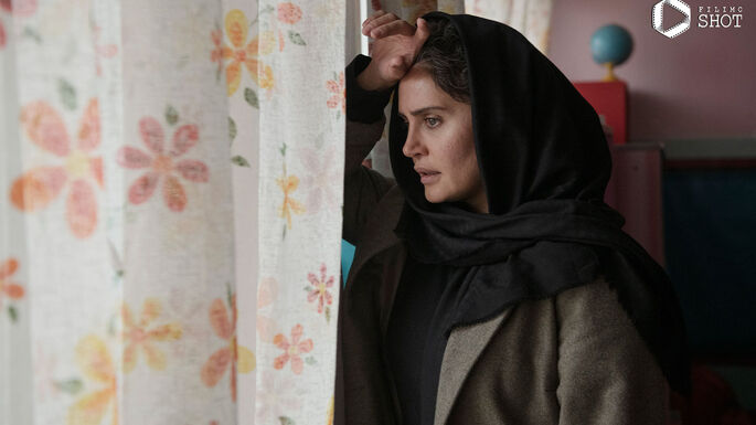 معرفی و نقد فیلم «بی بدن» + عکس