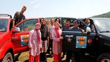 مهران احمدی: سارا و نیکا را به راحتی قضاوت نکنید