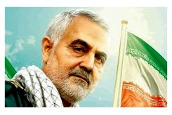 عکس شهید حاج قاسم سلیمانی در لباس احرام حج