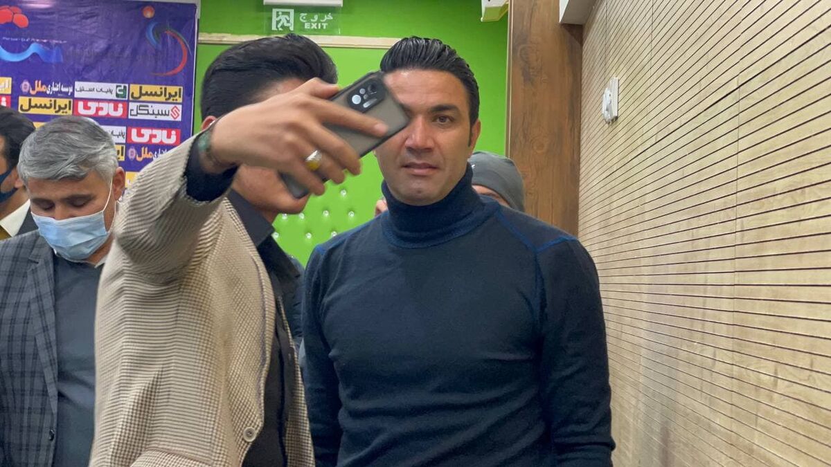 سلفی با نکو، بدرقه خبرنگاران سیرجانی (عکس)