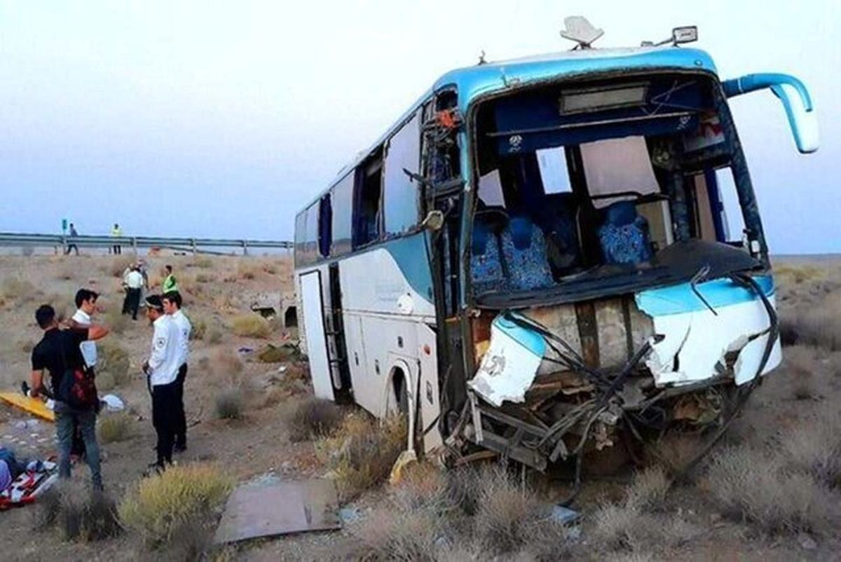 حادثه جدید برای اتوبوس مسافری؛ 21 نفر مصدوم شدند