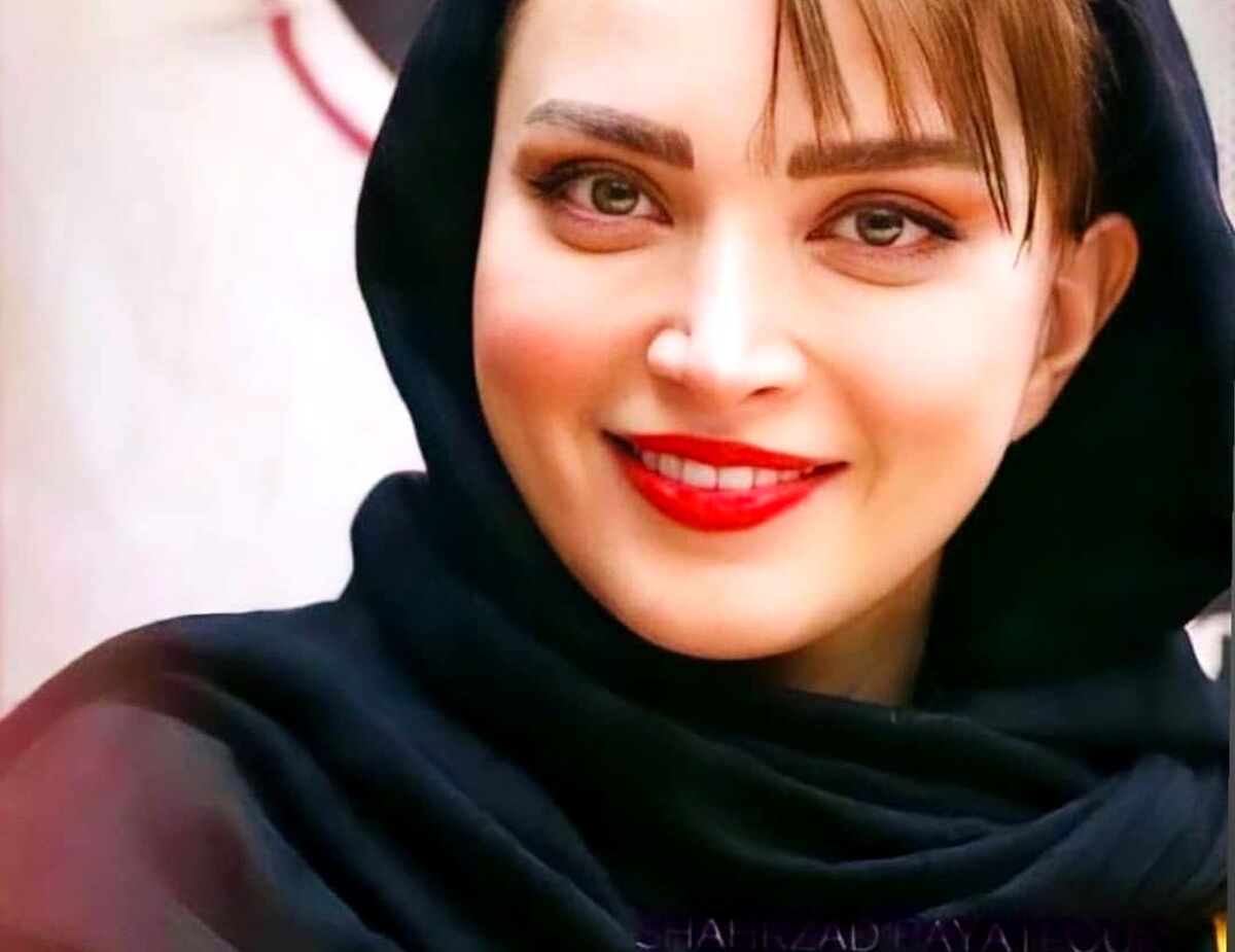 عکس| پوشش متفاوت بهنوش طباطبایی در تهران و مشهد!