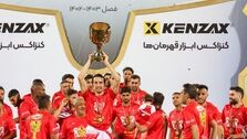 تصاویر جالب هنرمندان پرسپولیسی در استادیوم آزادی