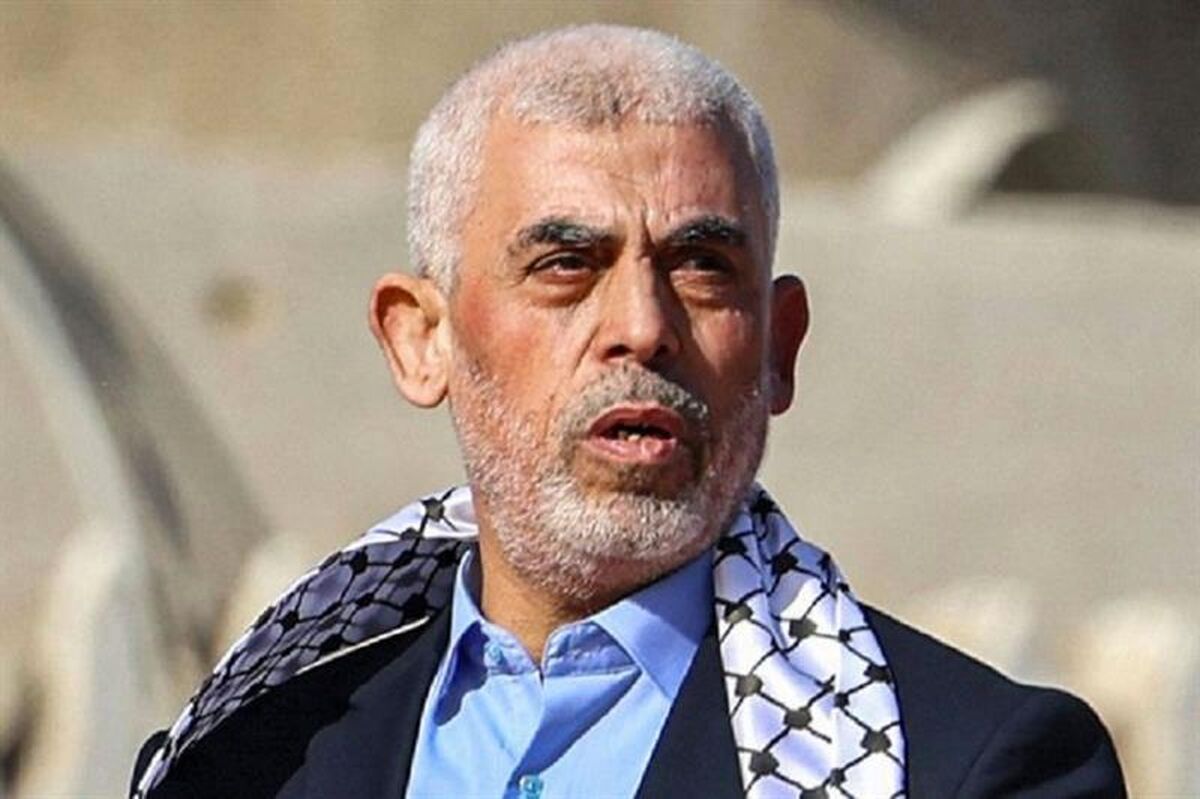 عکس خاص از دیدار رهبری انقلاب با سنوار