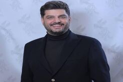 حرکات زنندۀ سام درخشانی در اکران بدون قرار قبلی | تیپ جدید سام درخشانی همه را خیره کرد!