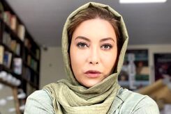 عکس لو رفته فریبا نادری با گوشی آیفون گران+عکس
