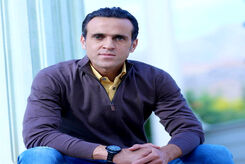 علی کریمی از امارات اخراج شد/ علی کریمی به کجا پناه برد؟