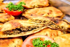 این ساندویچ عربی خوشمزه را به راحتی در منزل درست کنید