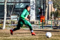 مادربزرگ ،مربی سایه تیم ملی زنان ایران (عکس)