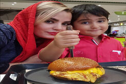 تصاویر دیدنی از سپیده خداوردی و پسرش در خیابان +عکس عاشقانه