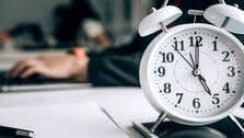 ساعت کاری ادارات تغییر می کند؟