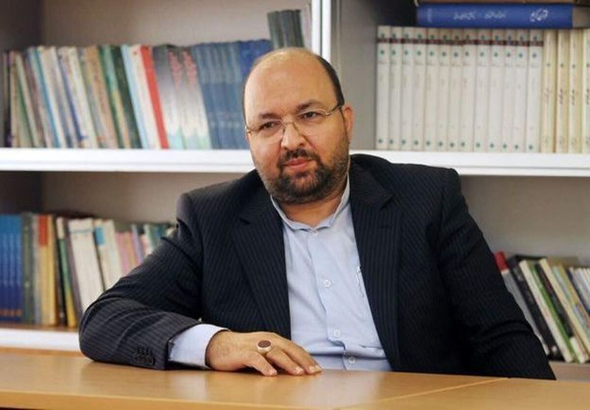 جواد امام: بگذارید عرقتان خشک شود، بعد انتصاب‌های فامیلی را شروع کنید