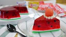 طرز تهیه ژله هندوانه ای ویژه شب یلدا | مواد لازم برای طرز تهیه ژله هندوانه قالبی با شیر