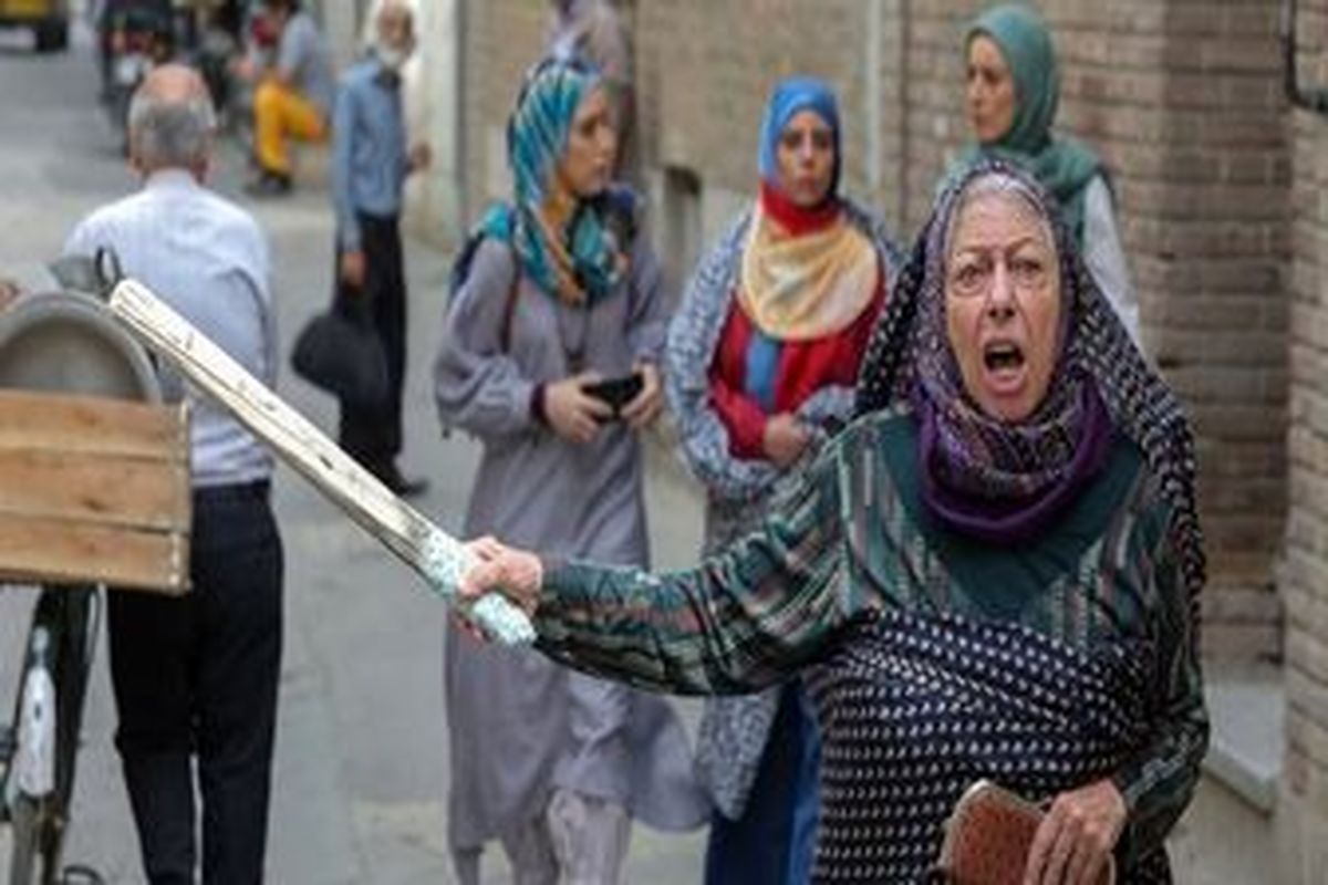 حذف پوشش ثریا قاسمی در «خودخواسته»+فیلم