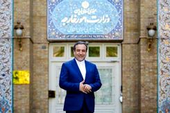 عکس دیده نشده از وزیر خارجه کابینه جدید در جبهه
