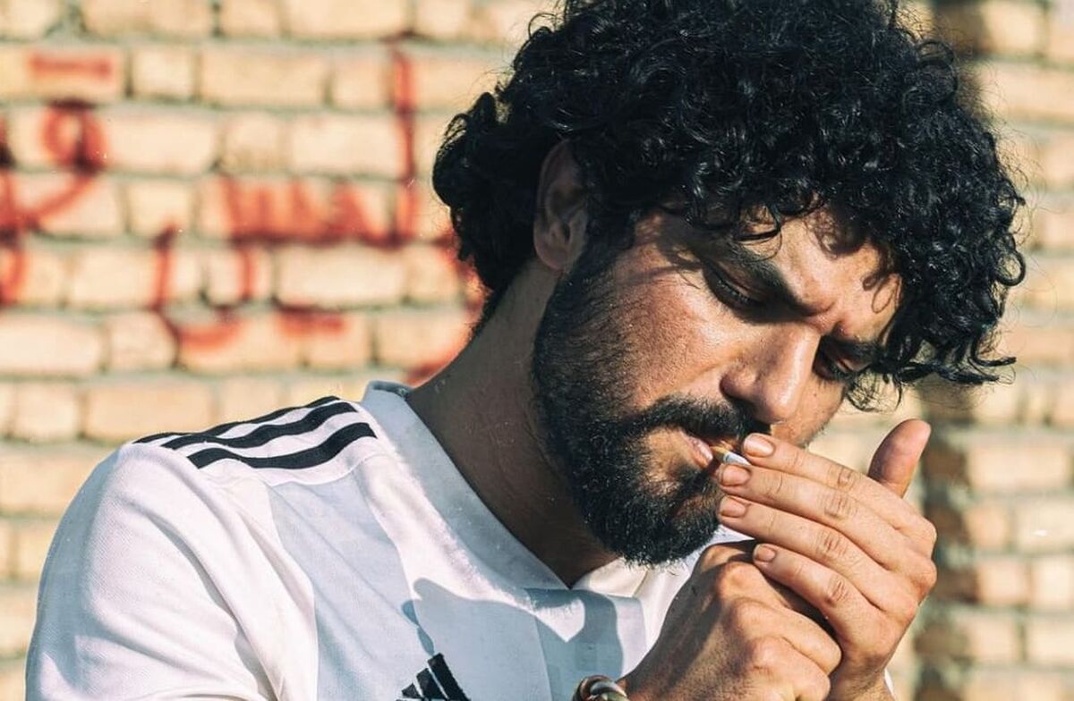 سینا مهراد جلوی برادر بزرگش ایستاد+عکس