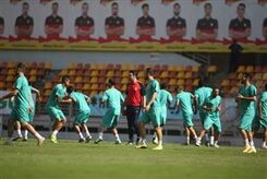 نکونام به شاگردان: برد را فراموش کنید