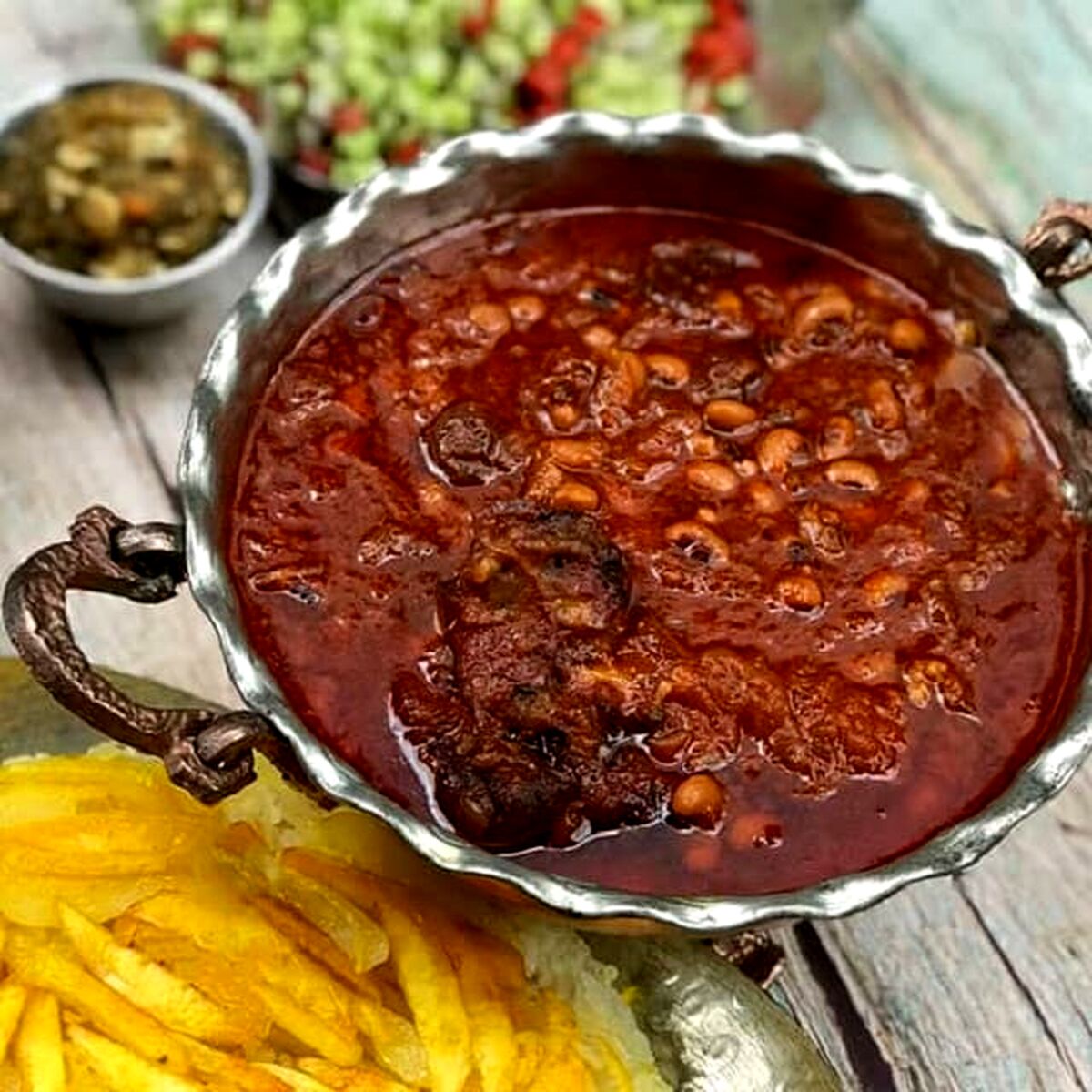 طرز تهیه و مواد لازم خورشت ترشی قورمه اردبیل
