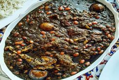 طرز تهیه خورش لوبیا چشم بلبلی؛ یک غذای سنتی از استان بوشهر
