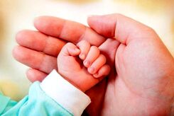 مادر سنگدل به خاطر عمل زیبایی فرزندش را فروخت| جزئئیات ماجرا