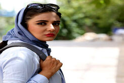 لیندا کیانی خارج از کشور در کنار مردان قرمز پوش! +تصاویر دیدنی