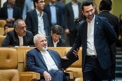واکنش تند آذزی جهرمی به فشارها برای استعفای طریف