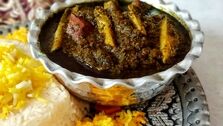 طرز تهیه خورش ریواس | غذای فوق العاده لذیذ بهاری که ترش خورا رو حسابی راضی میکنه